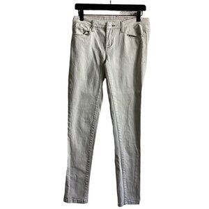 Blank NYC Women’s White Straight Leg Jeans with Studded Back Pockets – Size 28